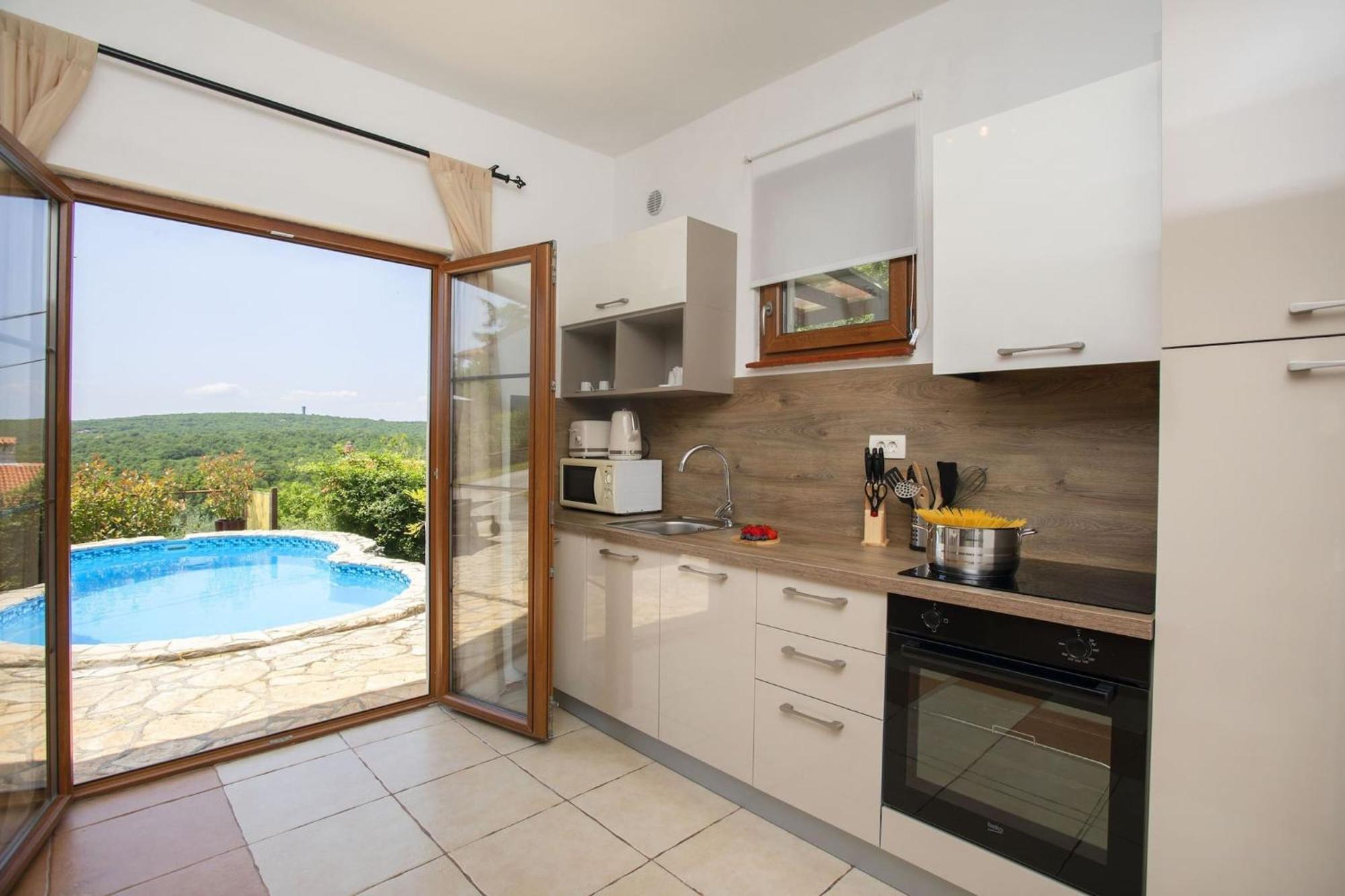 לאבין Holiday Home Deborah With Private Pool מראה חיצוני תמונה